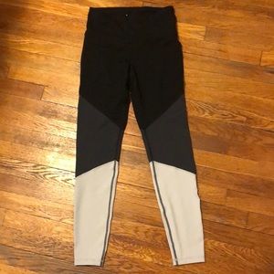 Old Navy active leggings size M women